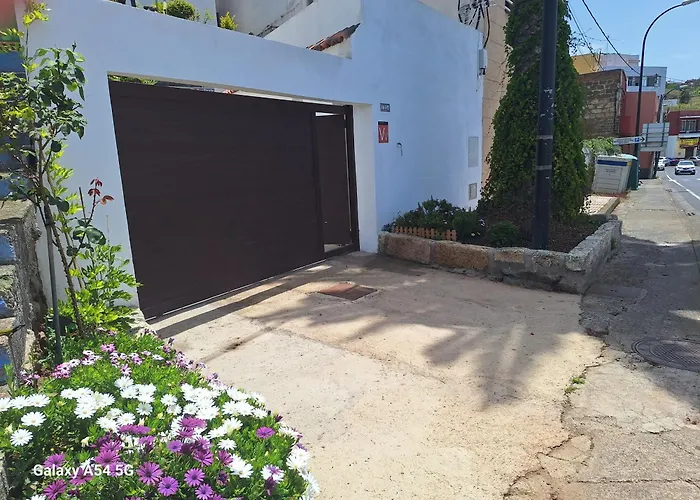 La Bodega.